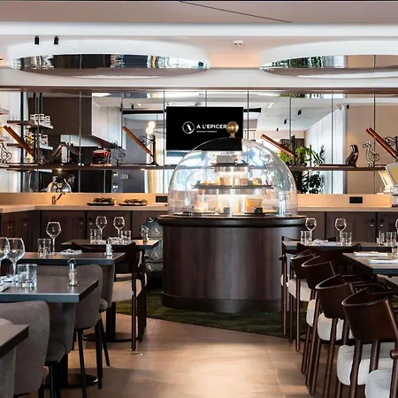 Novotel Grenoble Centre-2